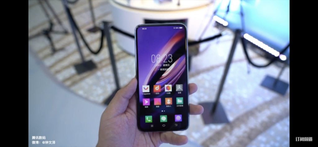 Vivo Apex 2019 has glass body, no ports, buttons and used a magnetic charger 3 Dxqze92VAAEEciB 1024x473 1