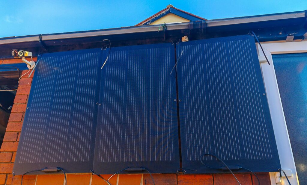 EcoFlow 100W Flexible Solar Panel Wall Installation 1
