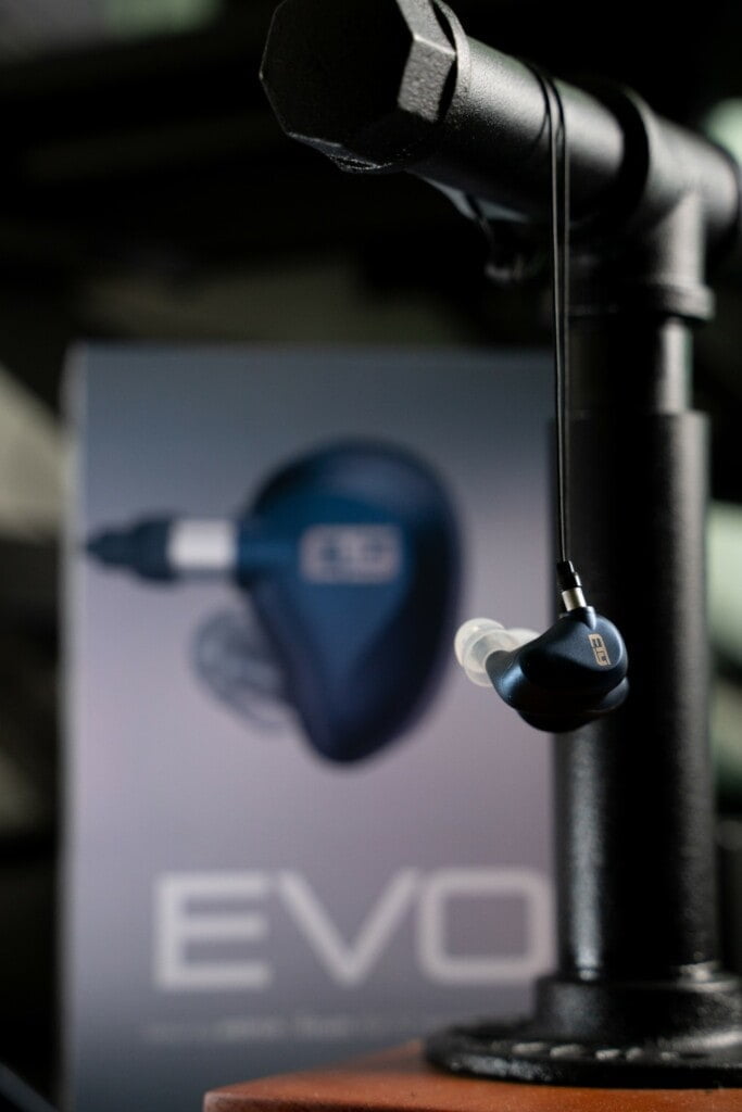 Etymotic EVO Triple Driver Earphone Announced for £499.95 – Claims to be the most accurate multi-driver earphone on the market & ditches the iconic tubular design 4 Etymotic CategoryShot Earphones 4 2 683x1024 1