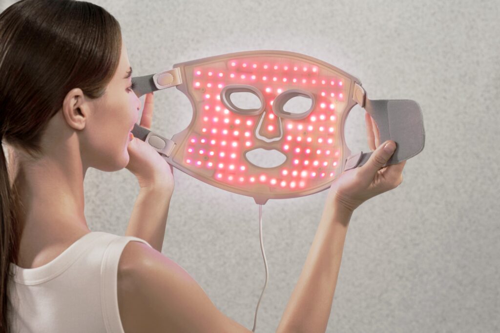 Face Mask with model Red Mode 1 1024x683 1