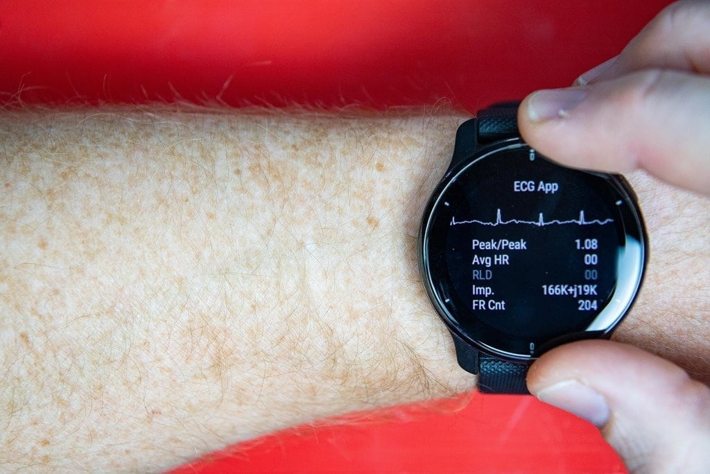 Garmin Forerunner 965 & FR265 launching soon with AMOLED screens – FR965 could be priced at £600/€650/$650 3 Garmin ECG
