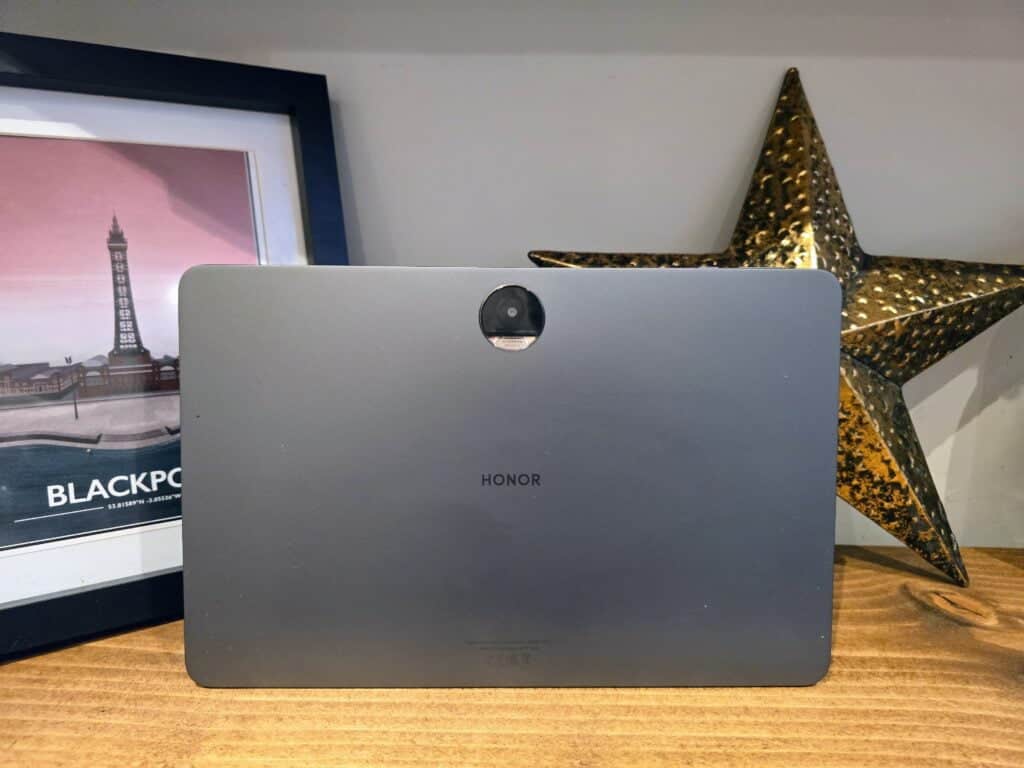 HONOR Launches Feature-Packed HONOR Pad 9 Tablet for £300 2 Honor Pad 9 Design 1024x768 1
