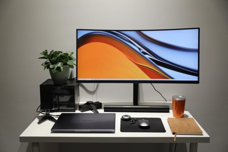 Huawei MateView GT 34-inch 21:9 3440×1440 @ 165Hz Gaming Monitor Launched for £499 – But does it have G-SYNC or FreeSync?