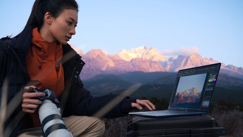 Matebook X Product Creative lifestyle shot 4 1024x576 1