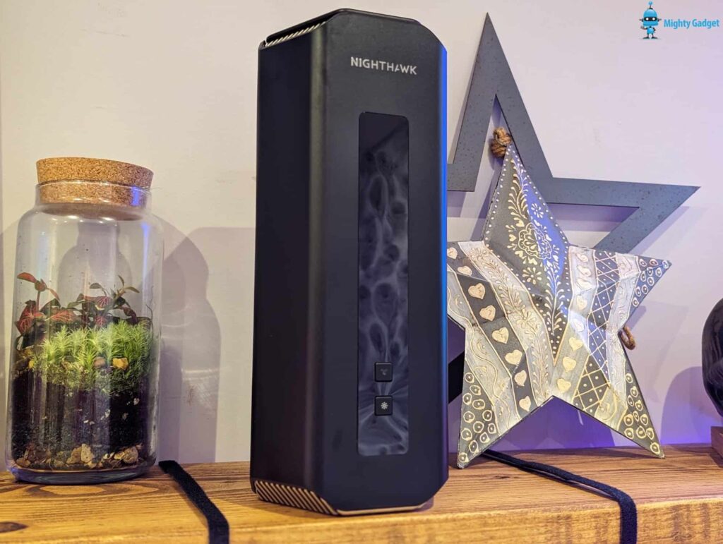 Netgear Nighthawk RS700S Review by Mighty Gadget Unboxed 1