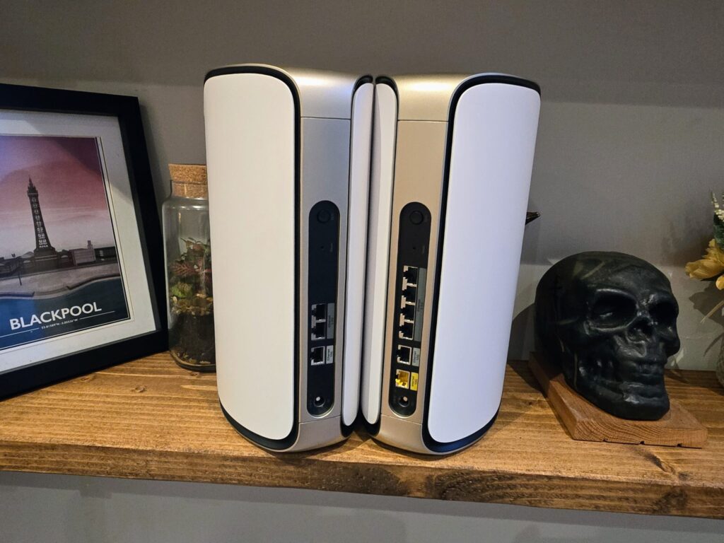 Netgear Orbi RBE973 Ethernet Ports scaled 1 1