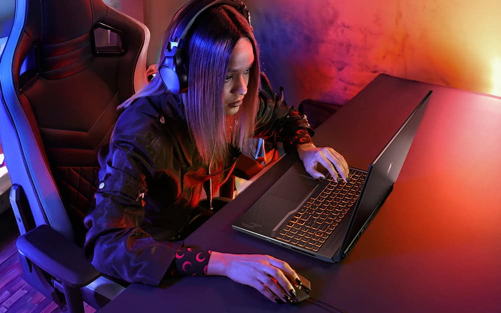 Acer Unveils New Gaming PCs: Predator Orion 7000 Desktop and Nitro V Laptops 7 Nitro V 16 ANV16 71 Lifestyle 02