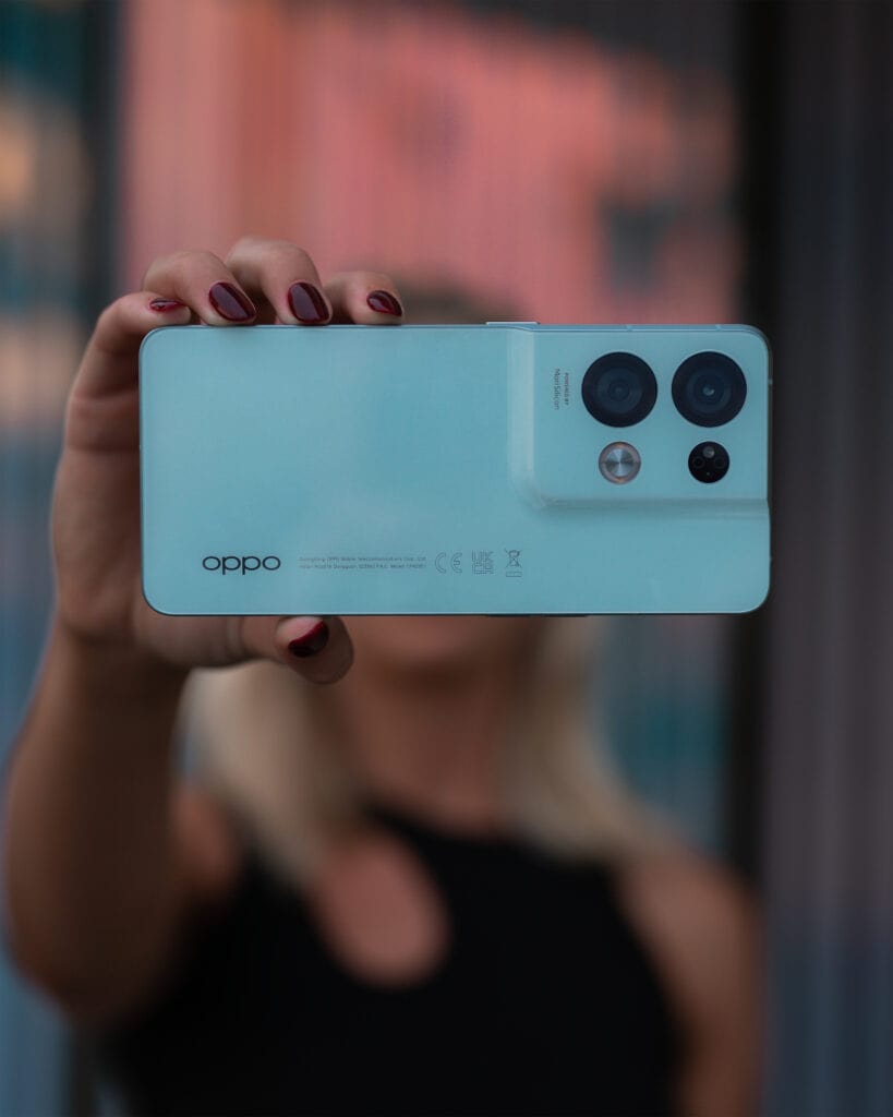 OPPO Reno8 Pro Green 819x1024 1