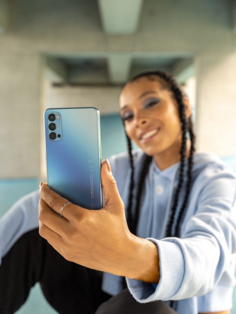 OPPOReno4 Lifestyle 2 768x1024 1
