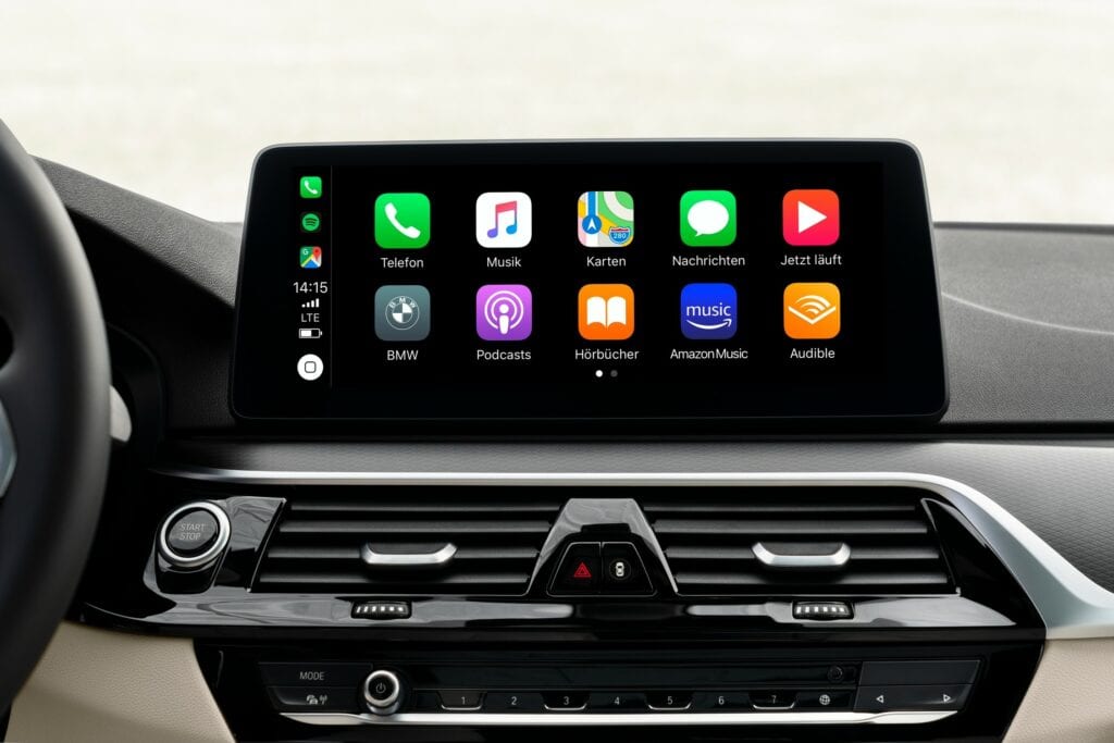 P90389215 apple carplay bmw 5 series 1024x683 1