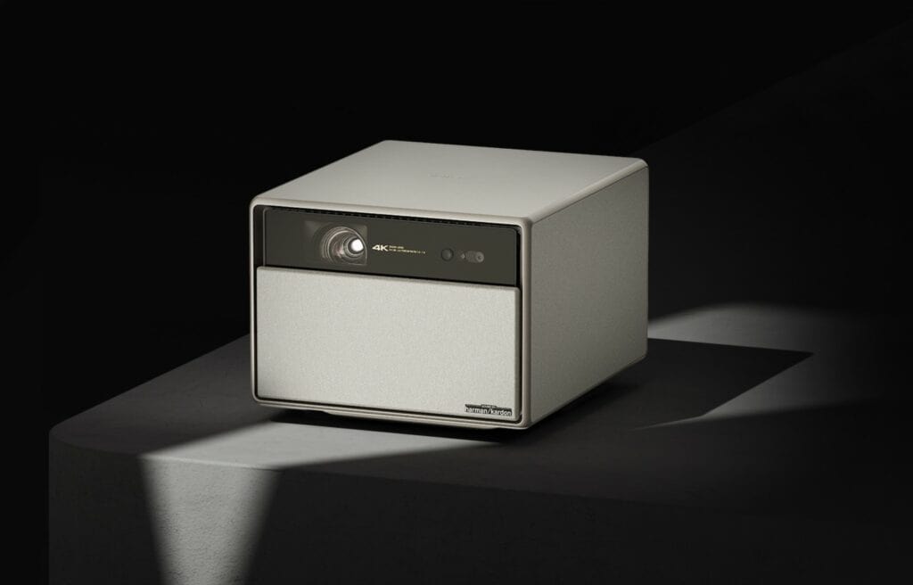 XGIMI HORIZON Ultra Flagship 4K Projector Announced Setting New Standards for Home Entertainment 3 XGIMI HORIZON Ultra Projector 1024x656 1
