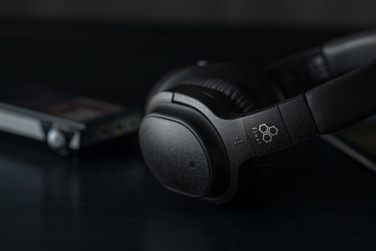 Final launch its first Bluetooth ANC headphones, the UX3000 for £119 4 Final launch its first Bluetooth ANC headphones, the UX3000 for £119