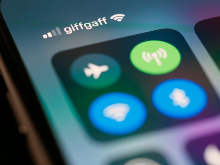 Wi-Fi Calling Lets You Call and Text Without Mobile Signal