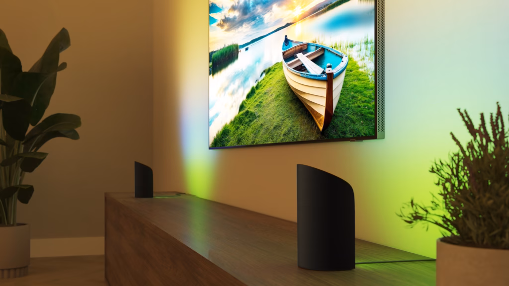 Philips Hue Expands Smart Lighting Portfolio with Play Wall Washer and AI Assistant 2 hue play wall washer architectural lateral black Large 1024x576 1