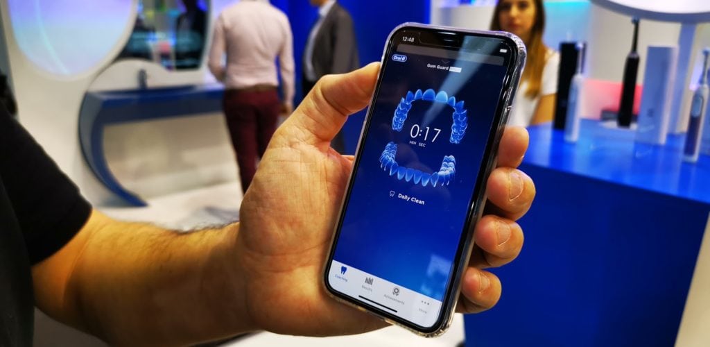 MWC: Oral-B GENIUS X Electric Toothbrush takes the AI craze to your mouth 2 oralb2 1024x500 1
