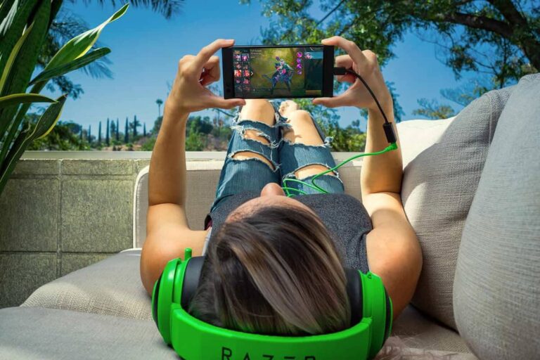 Razer Phone Launched with Impressive Specification