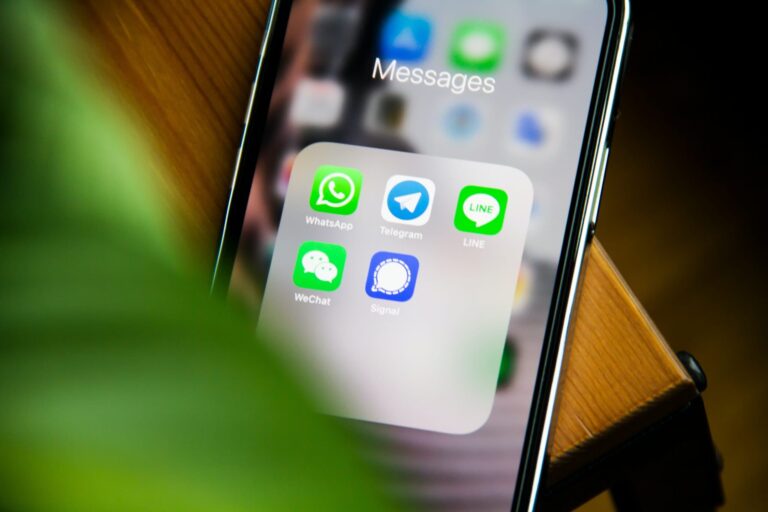 How To Save iPhone and Android Text Messages
