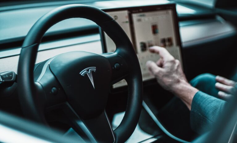 5 Things You Didn't Know a Tesla Can Do? 2 5 Things You Didn’t Know a Tesla Can Do?