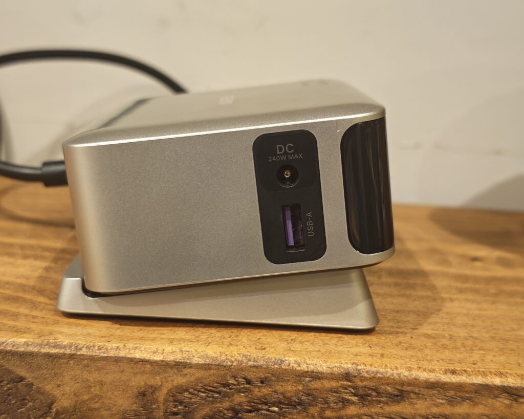 Ugreen Nexode Pro 300W Desktop Charger Review 8 IMG 20260810 040416 2