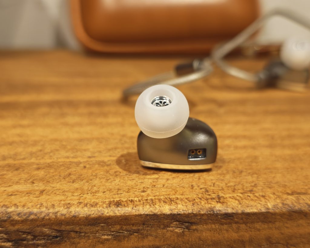SIVGA Lyrebird Review - Quad-Driver Hybrid IEMs 2 SIVGA Lyrebird Review 3