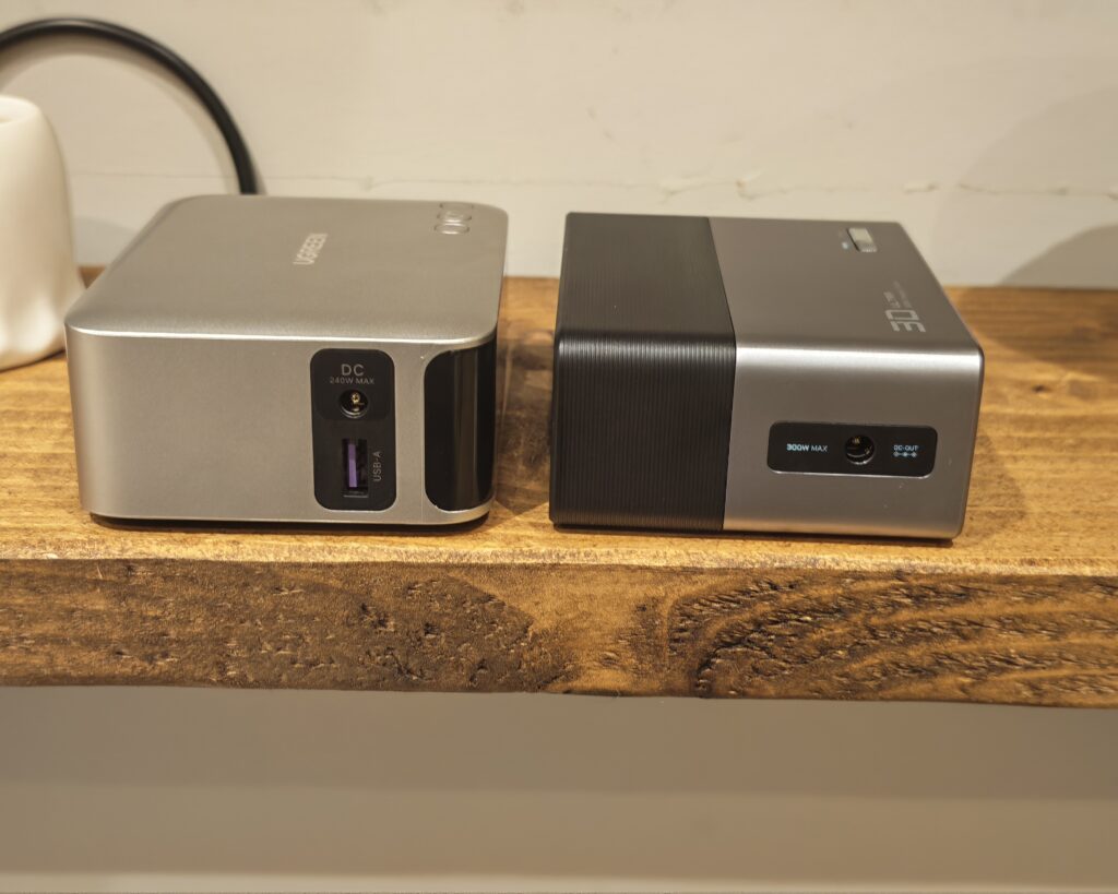 Ugreen Nexode Pro 300W Desktop Charger Review 5 Ugreen Nexode Pro 300W Desktop Charger vs CUKTECH 30 Ultra 1