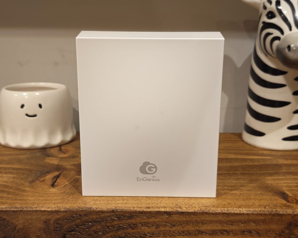 EnGenius ECW515 Access Point Review 2 EnGenius ECW515 ADB5 Product Photos 1